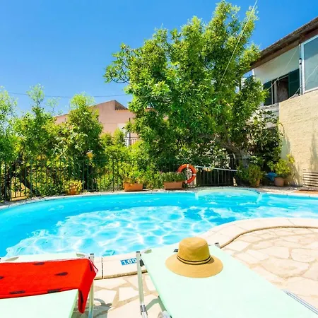 Holiday home Kalliopi Katavolos