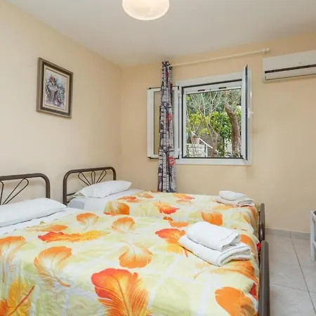 Holiday home Kalliopi